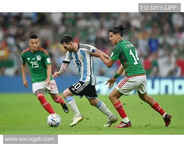 足球明星精彩瞬间高清步伐展示让你感受运动的魅力与激情 足球明星精彩瞬间高清步伐展示让你感受运动的魅力与激情