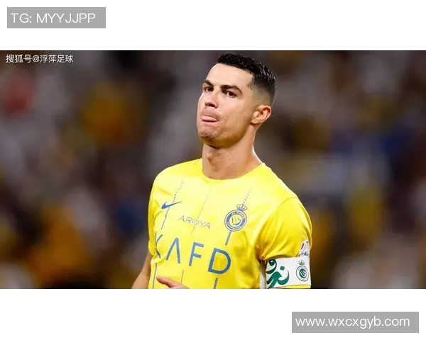 著名足球明星频频遭遇毒奶事件引发球迷热议与反思 著名足球明星频频遭遇毒奶事件引发球迷热议与反思