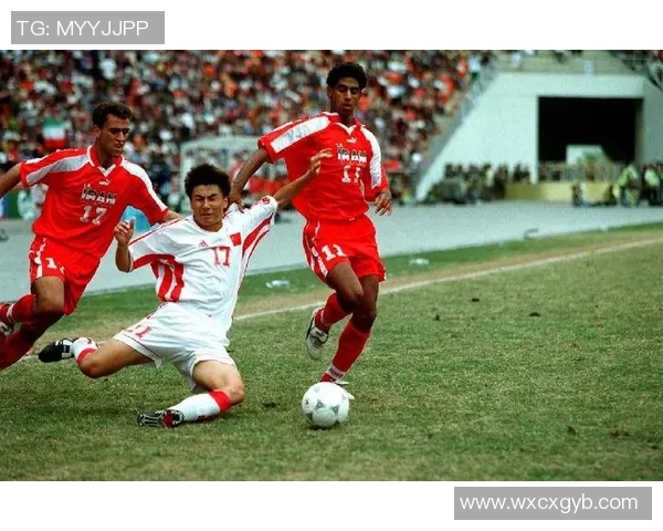 西安足球队中路突破的优势与不足分析及未来发展方向探讨 西安足球队中路突破的优势与不足分析及未来发展方向探讨