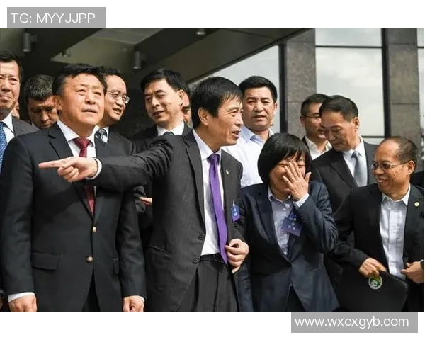 中国足球明星的崛起与发展历程探讨及其对足球事业的影响